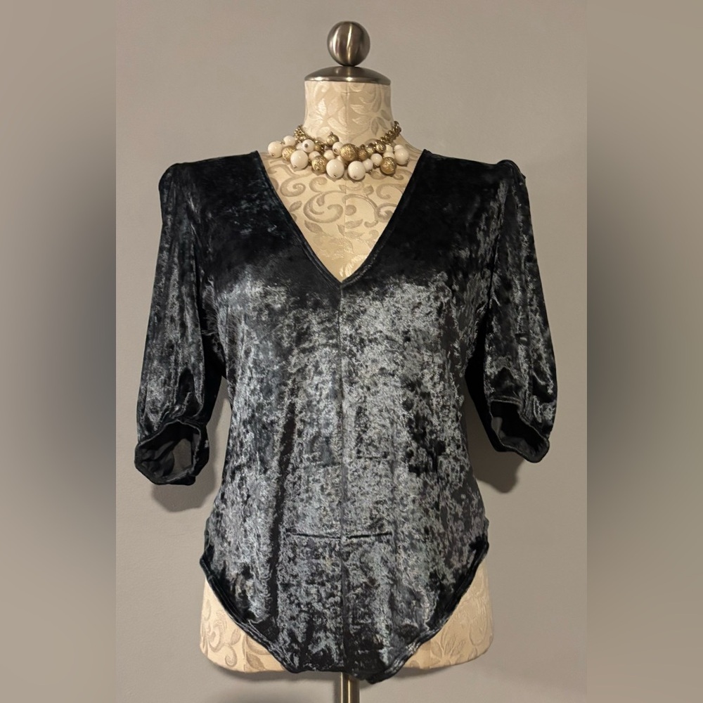 Free People  Don't You Wish Velvet Grey Bodysuit Top Blouse Size Large   #45